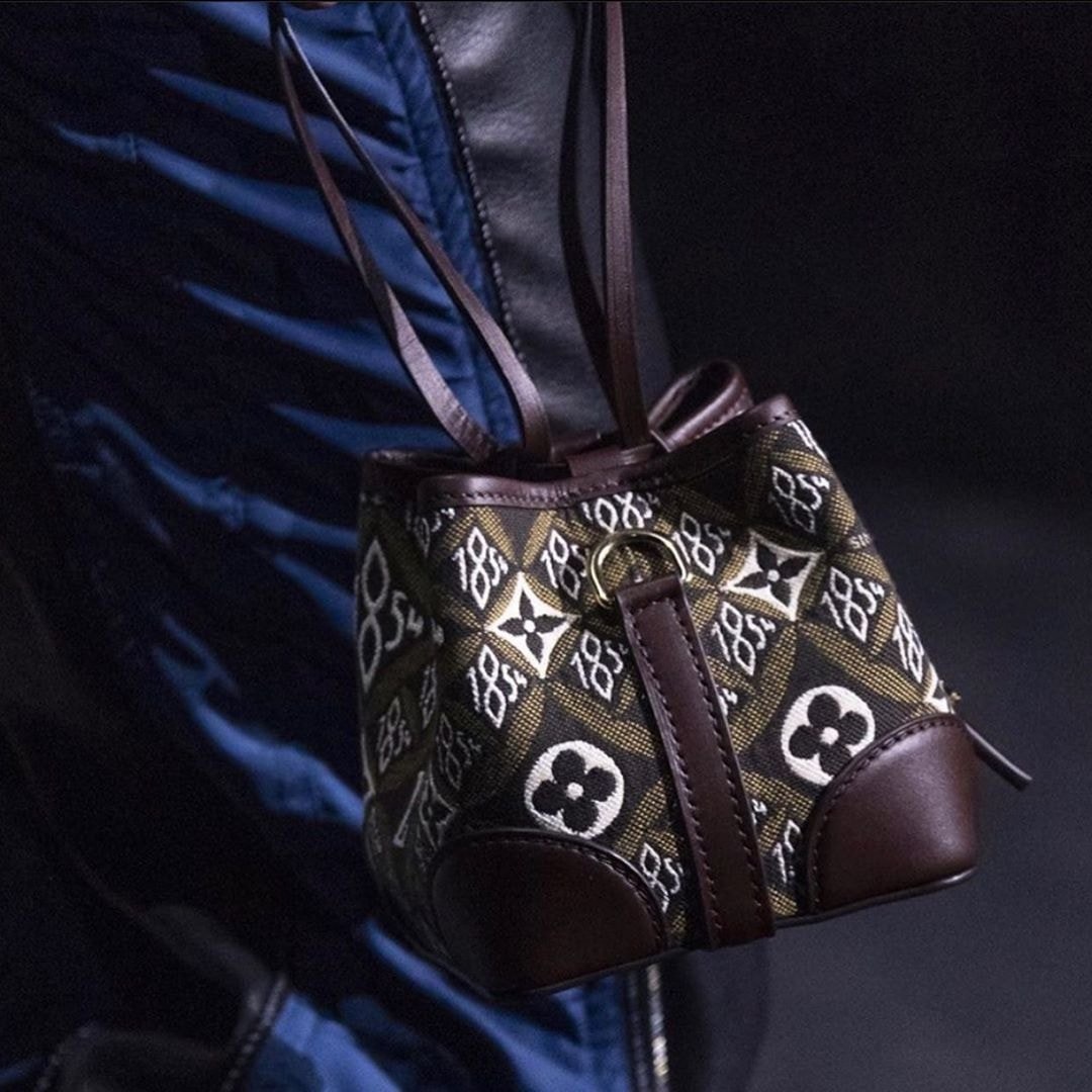họa tiết louis vuitton gây tranh cãi ảnh 7 hoa tiet louis vuitton gay tranh cai anh 7