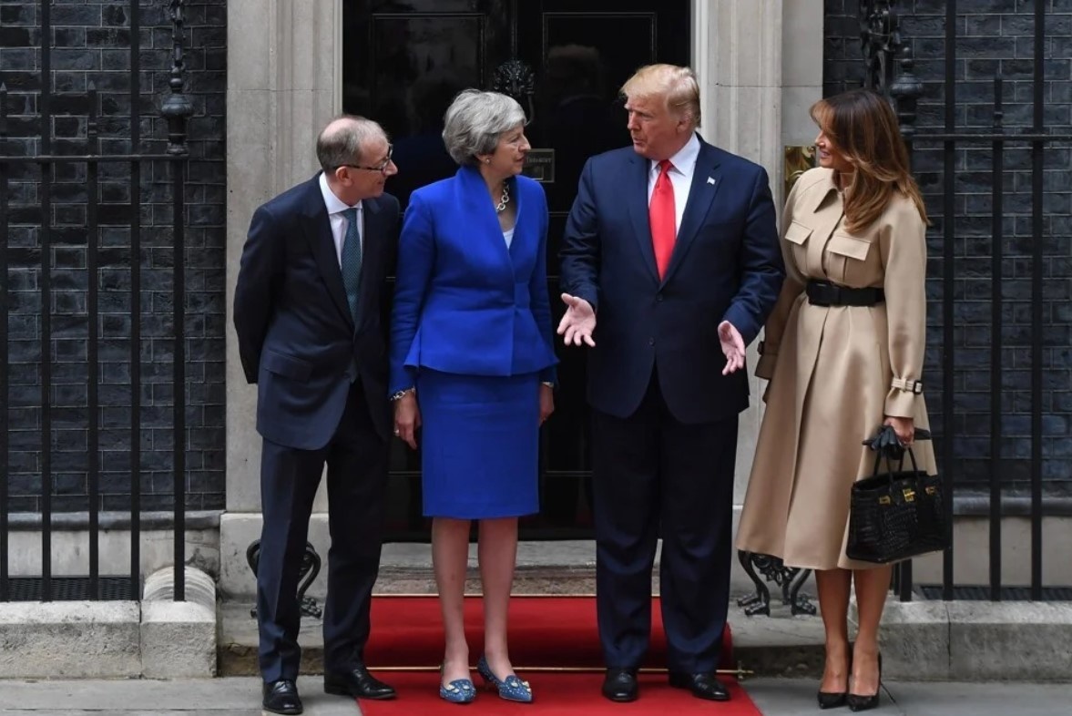 Melania Trump deo tui hermes dat do anh 2