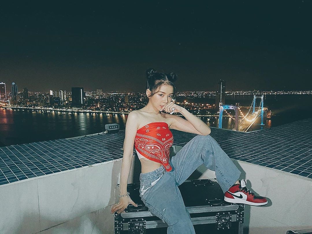 DJ Mie trong rap Viet anh 7