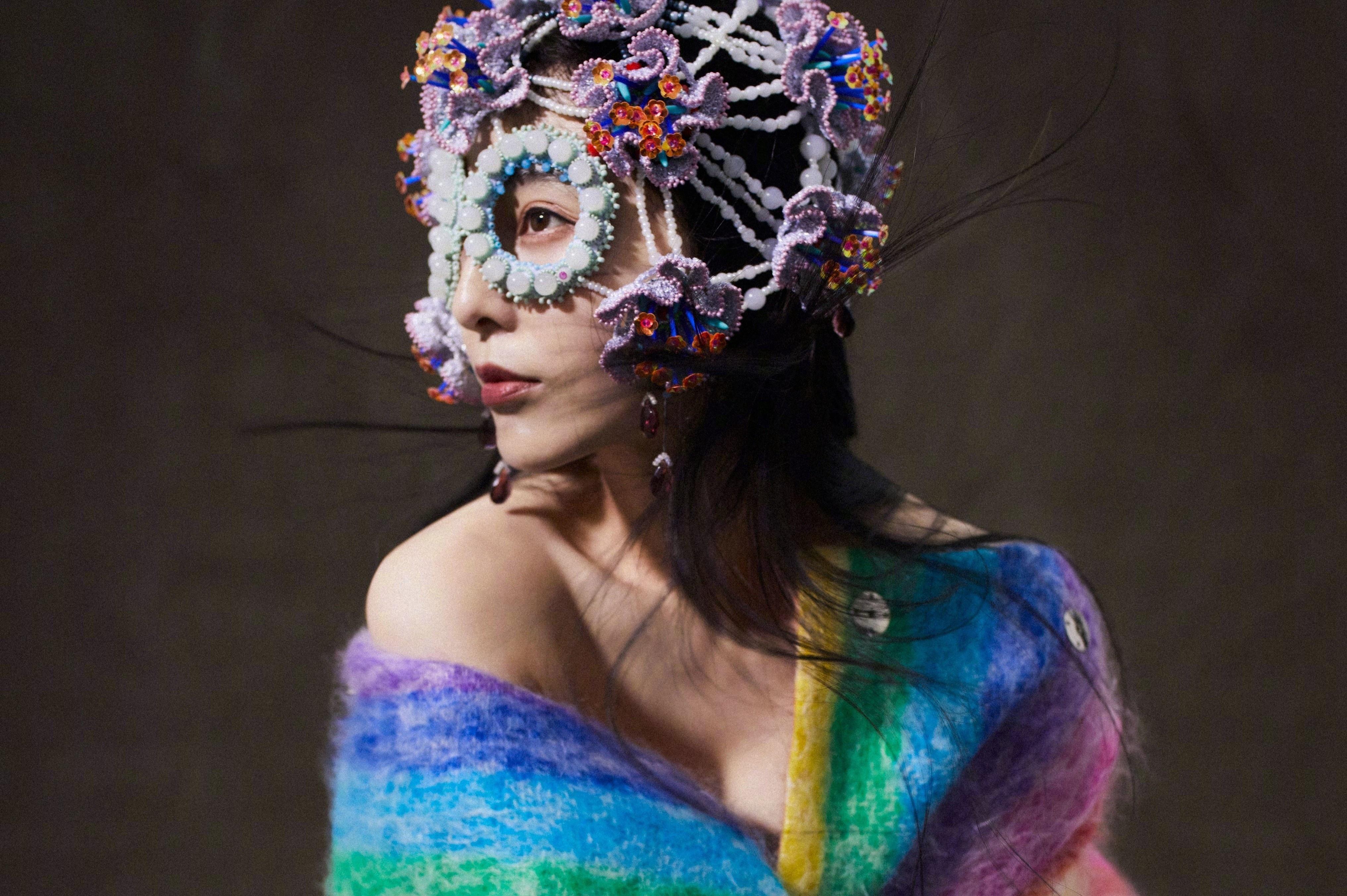 Pham Bang Bang mac vay 7 mau len tap chi Italy hinh anh