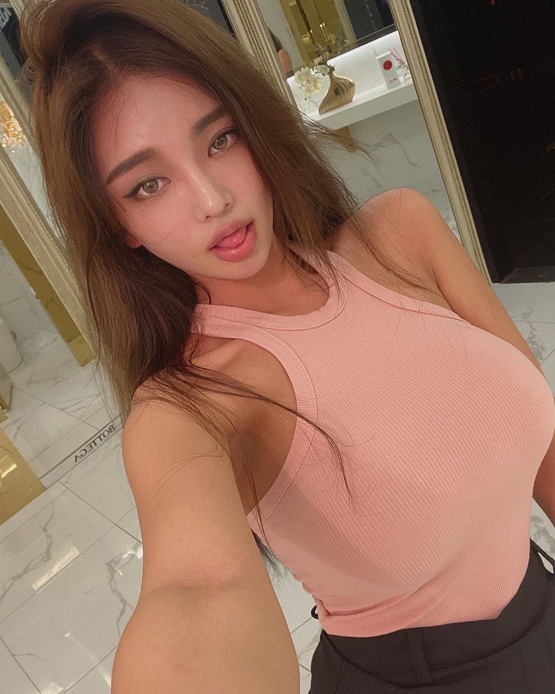 người mẫu nhìn giống Jennie ảnh 11 nguoi mau nhin giong Jennie anh 11