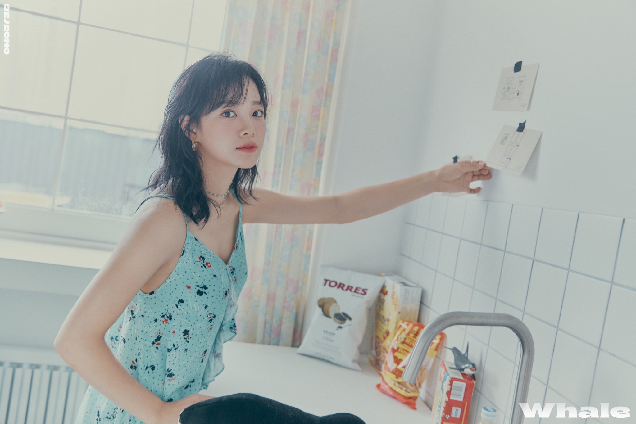 cánh tay cơ bắp của kim se jeong ảnh 2 canh tay co bap cua kim se jeong anh 2