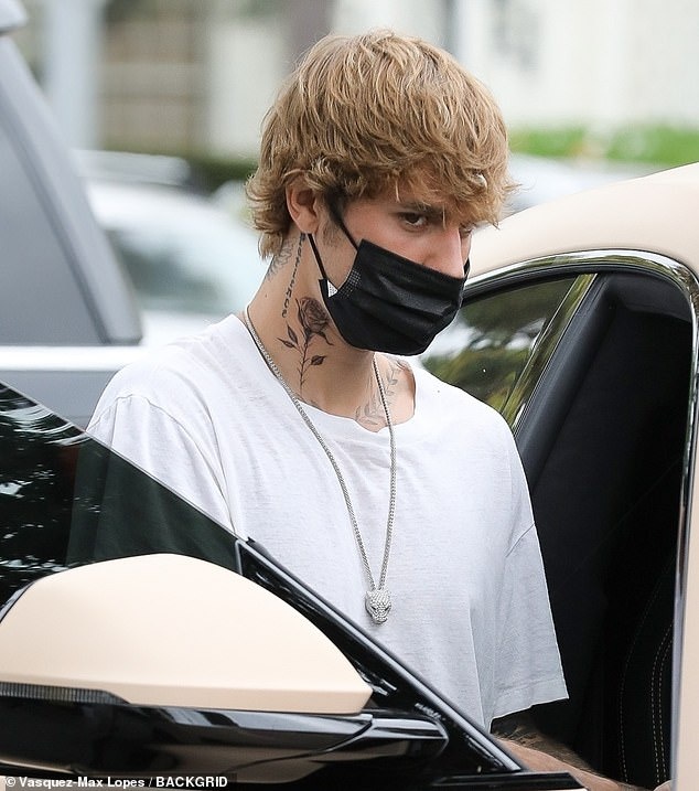 justin lộ hình xăm mới ảnh 1 justin lo hinh xam moi anh 1