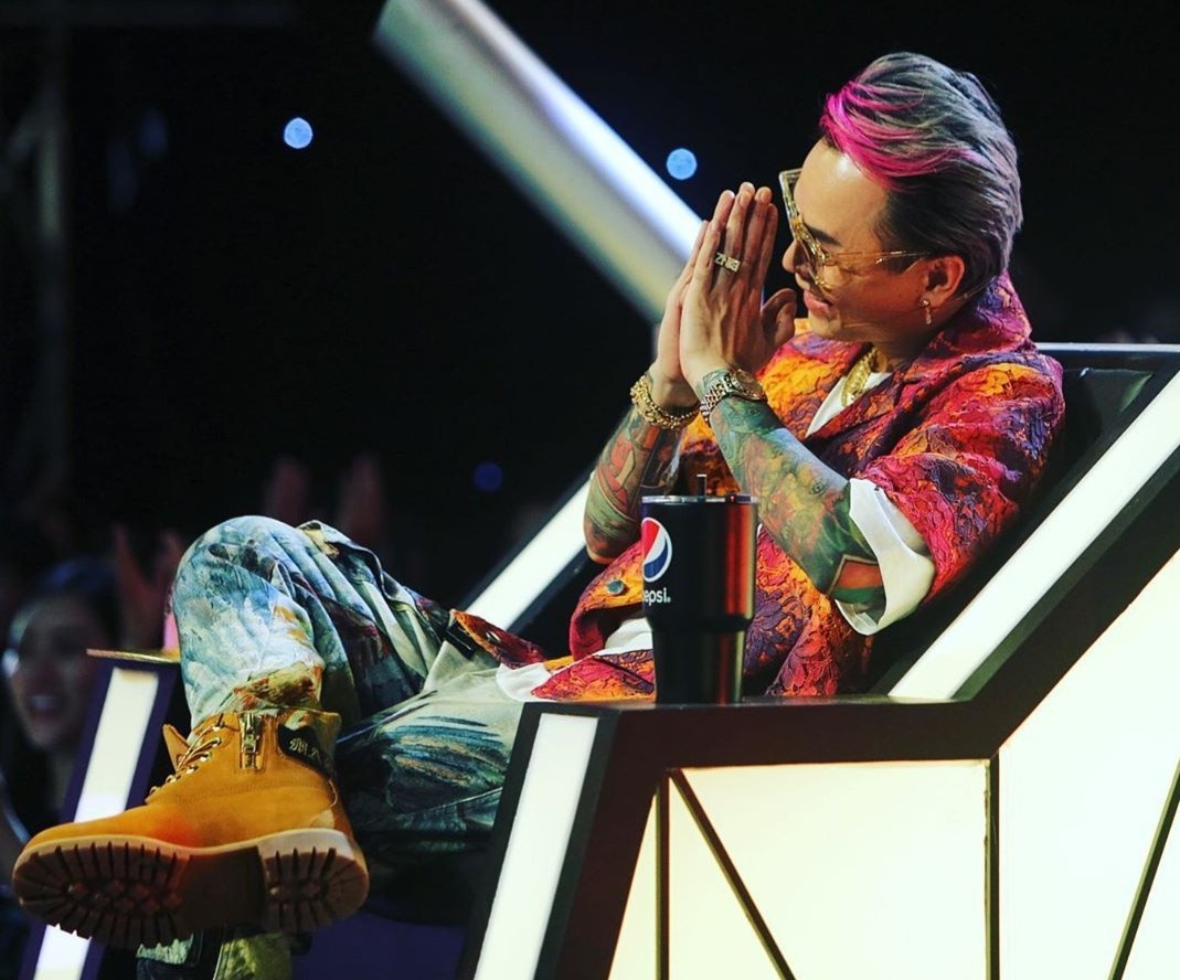 trang phuc cua huan luyen vien rap viet anh 5