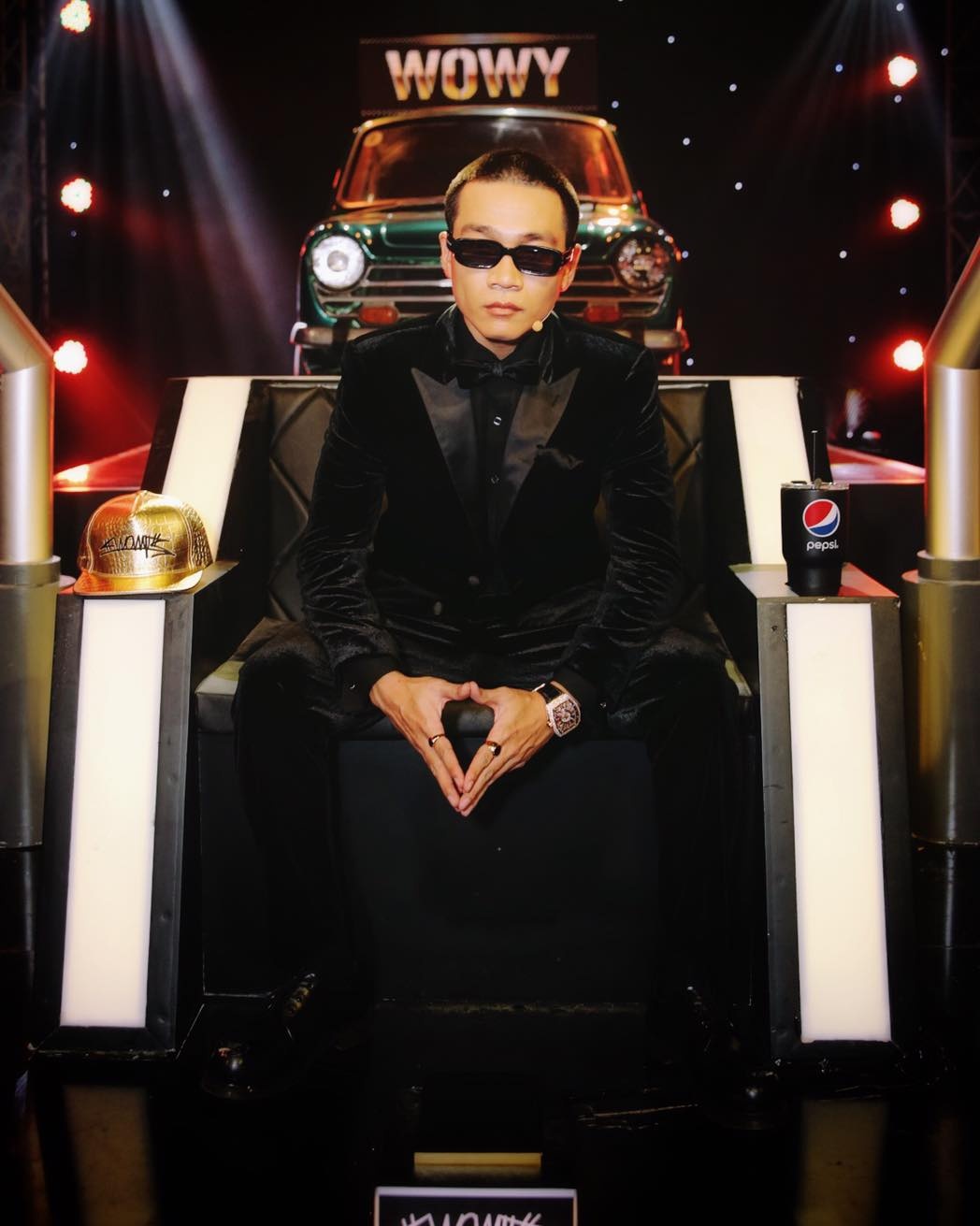 trang phục của huấn luyện viên rap việt ảnh 2 trang phuc cua huan luyen vien rap viet anh 2