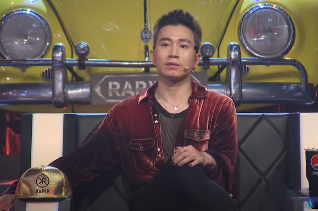 quan ao cua huan luyen vien rap viet anh 6