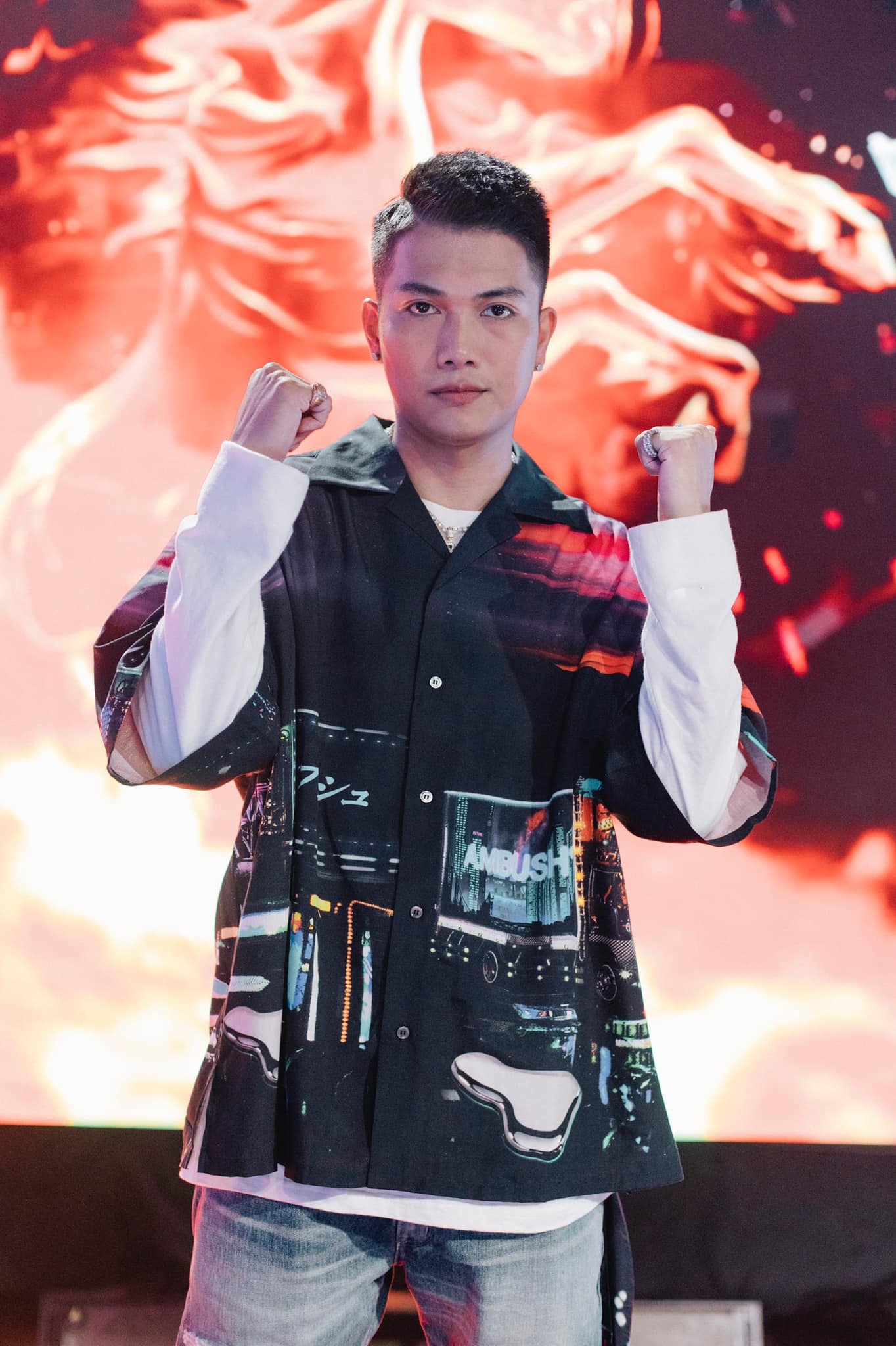 trang phuc cua big daddy anh 2