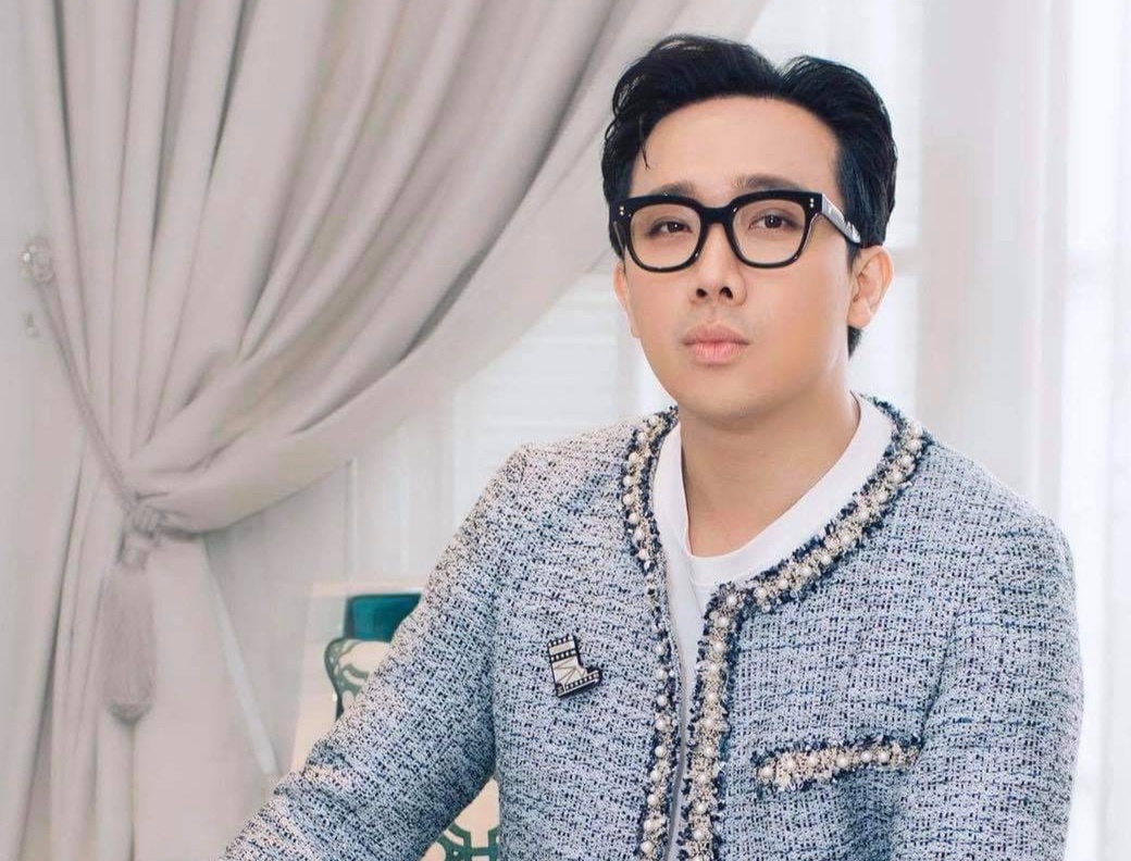 Tran Thanh trong nu tinh voi tao hinh moi hinh anh