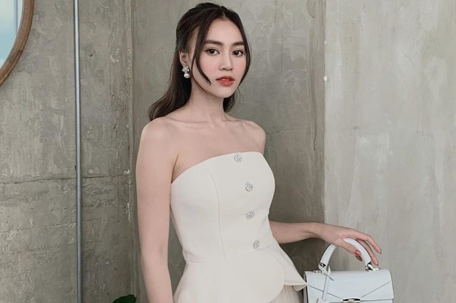 Thoi trang doi thuong cua Lan Ngoc va dan sao nu hinh anh