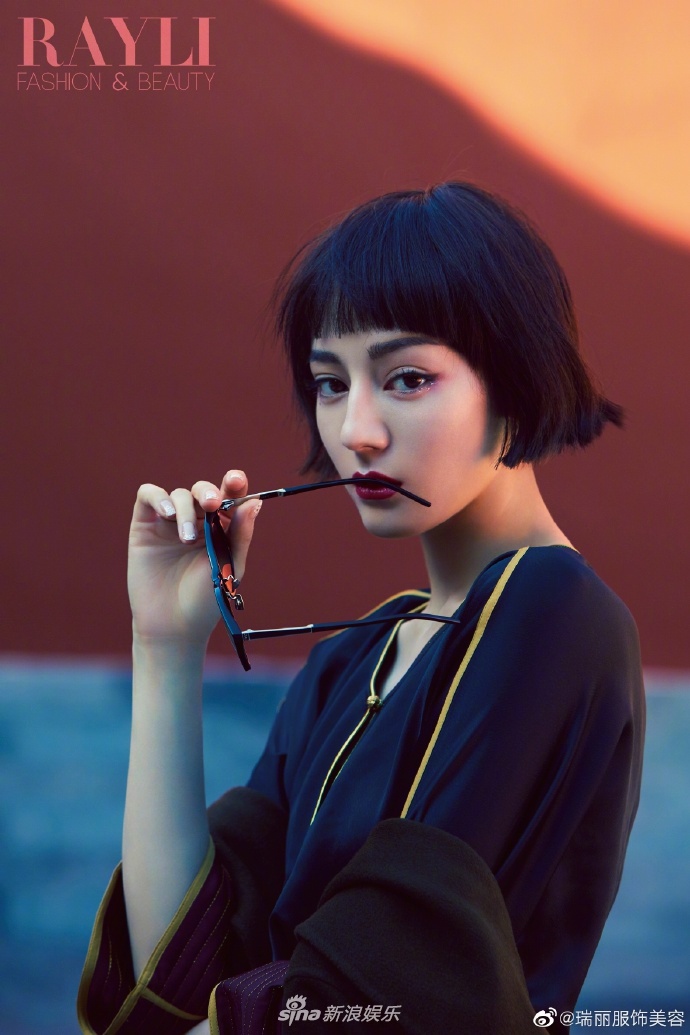 tạo hình lạ của địch lệ nhiệt ba ảnh 6 tao hinh la cua dich le nhiet ba anh 6