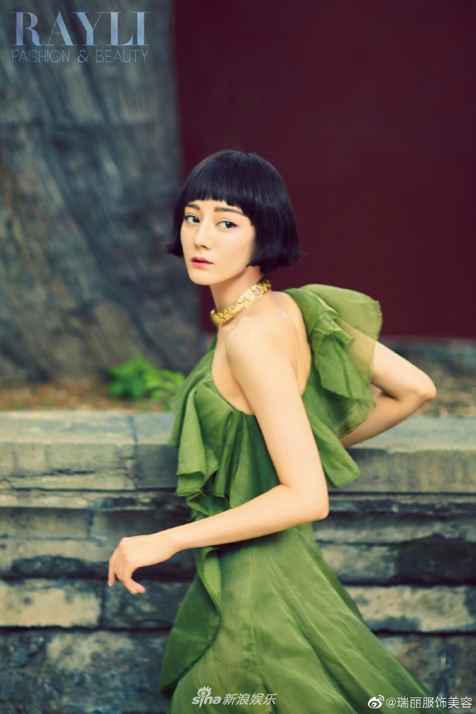 tạo hình lạ của địch lệ nhiệt ba ảnh 3 tao hinh la cua dich le nhiet ba anh 3