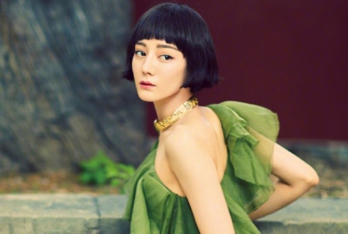 Ve ngoai khac la cua Dich Le Nhiet Ba hinh anh