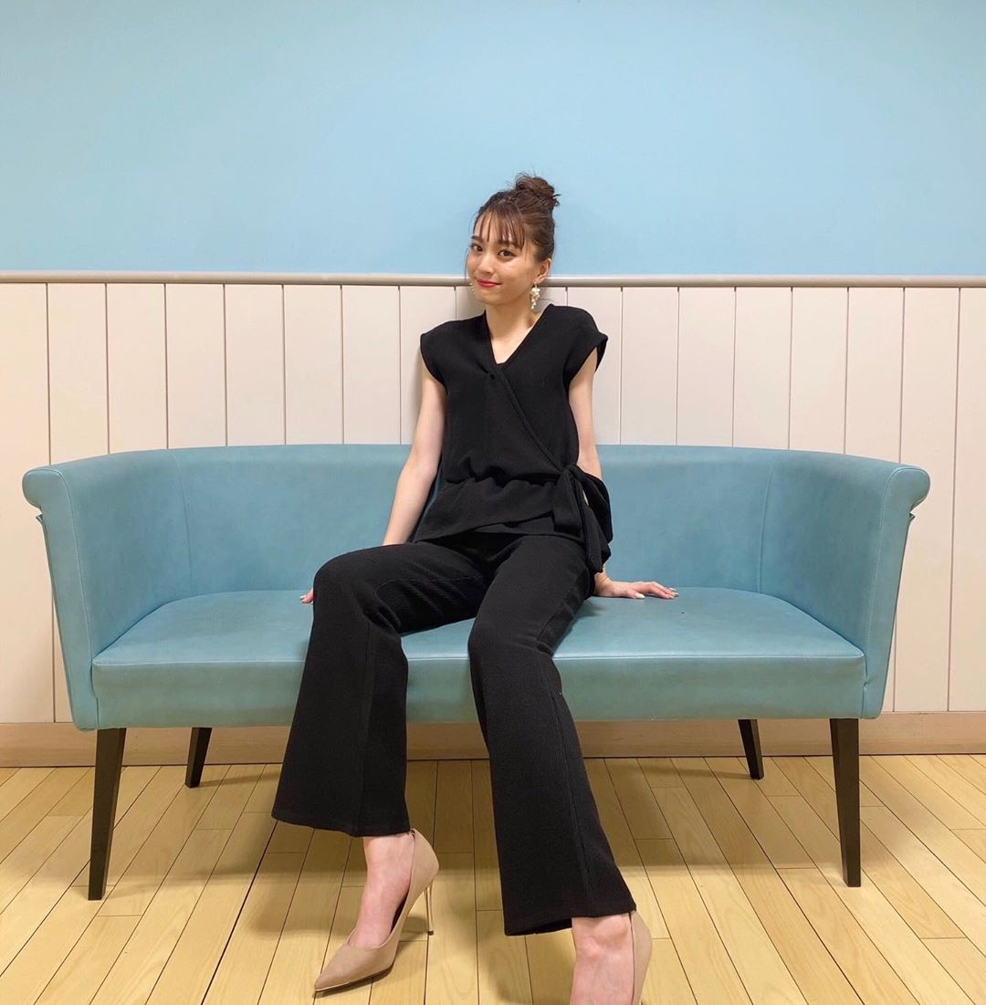 thoi trang doi thuong cua hoa hau nhat anh 7