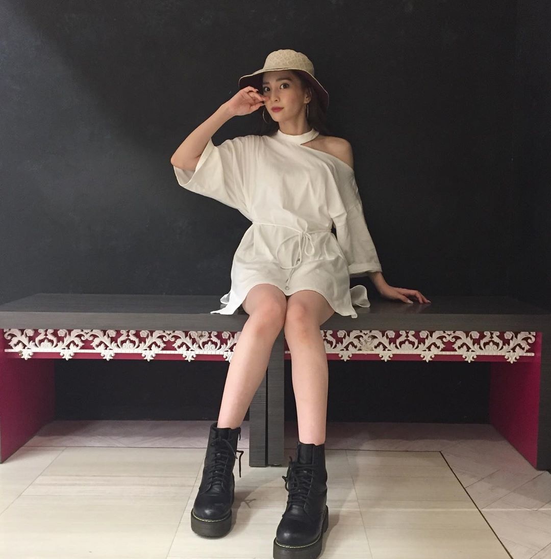 thoi trang doi thuong cua hoa hau nhat anh 5