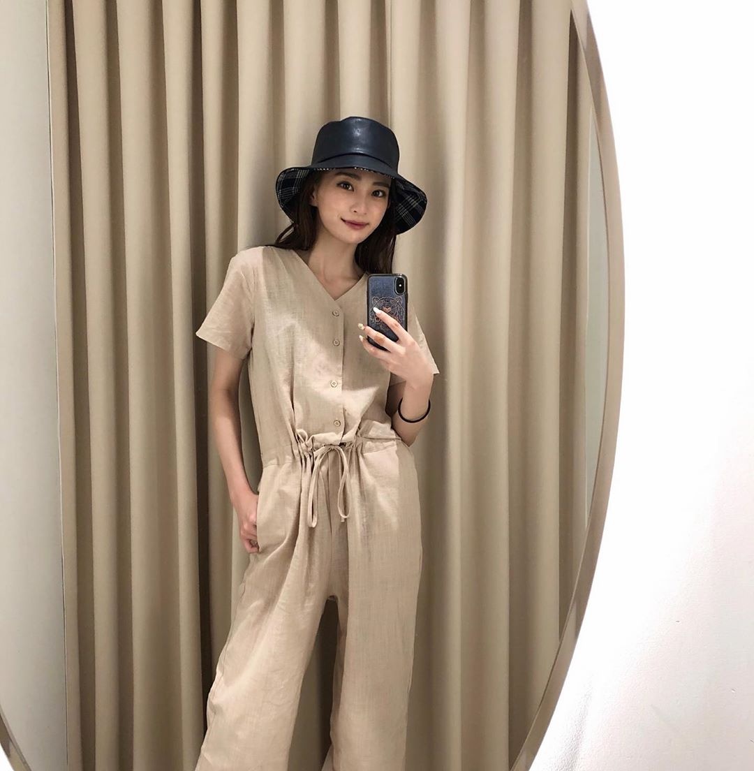 thoi trang doi thuong cua hoa hau nhat anh 6