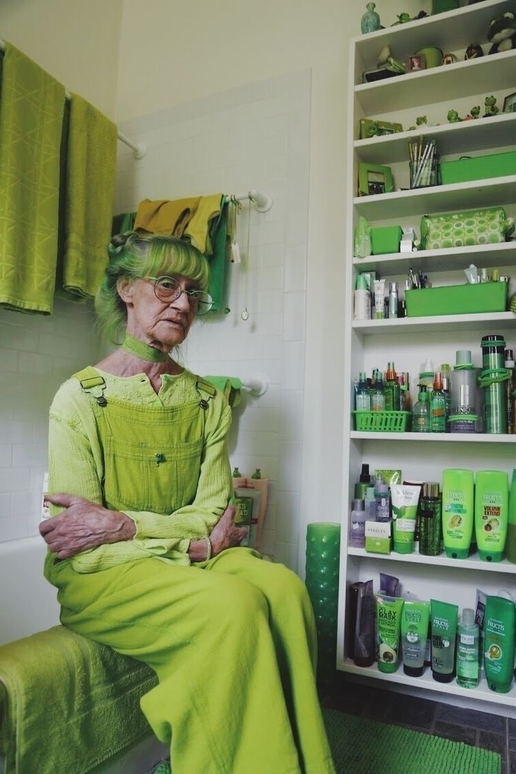 nguoi chi mac mot mau anh 23