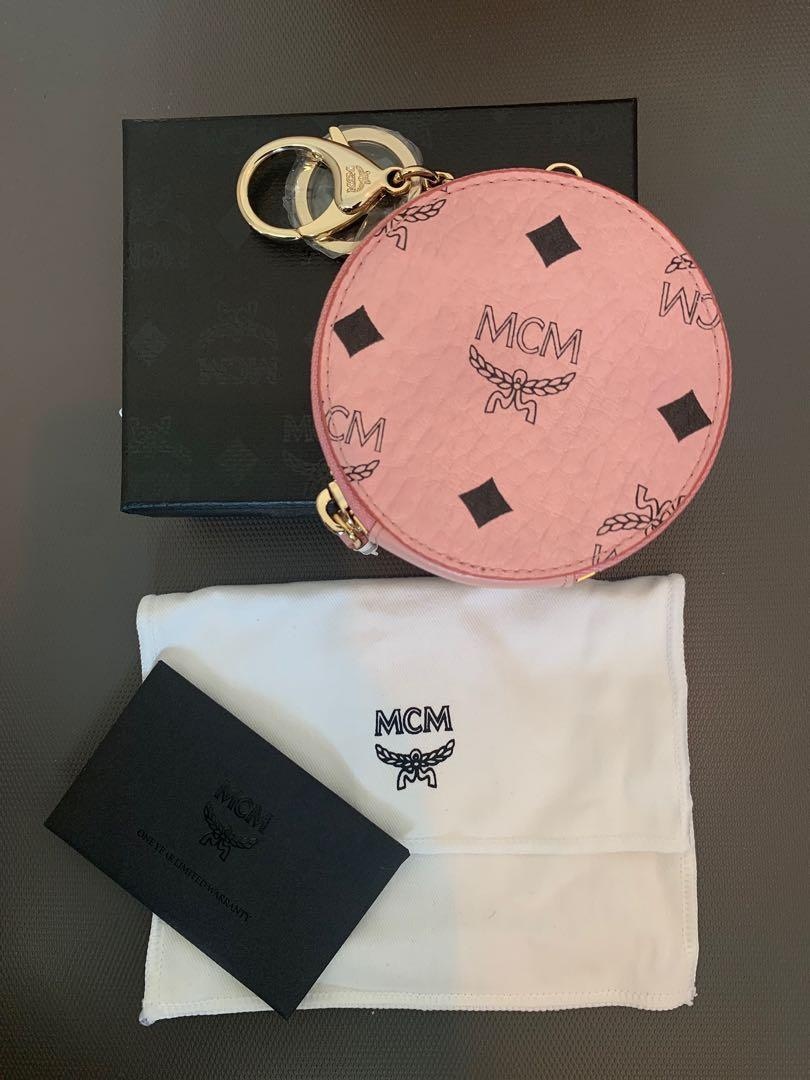 trang phuc huan luyen vien rap viet anh 5