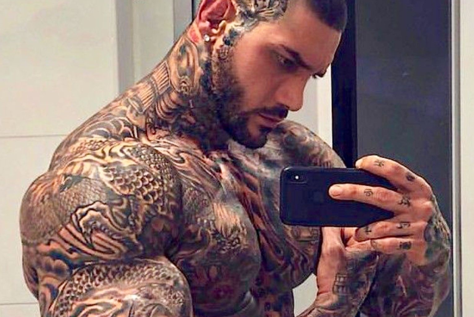 7 hinh xam kinh dien danh cho nam gioi hinh anh