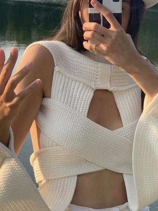 jennie lăng xê áo khoét cổ ảnh 4 jennie lang xe ao khoet co anh 4