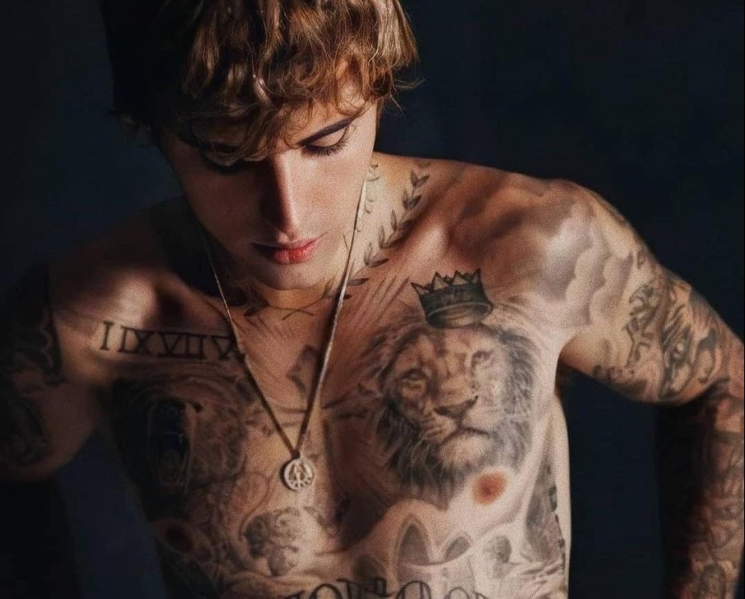 justin dừng xăm cổ vì vợ ảnh 3 justin dung xam co vi vo anh 3