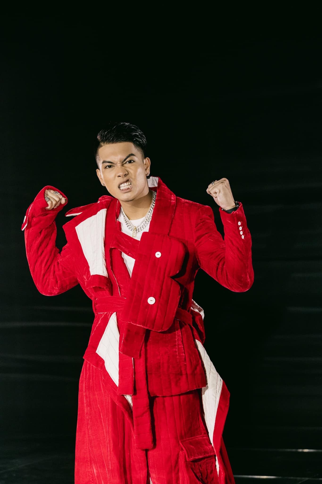 boc do giam khao king of rap anh 5