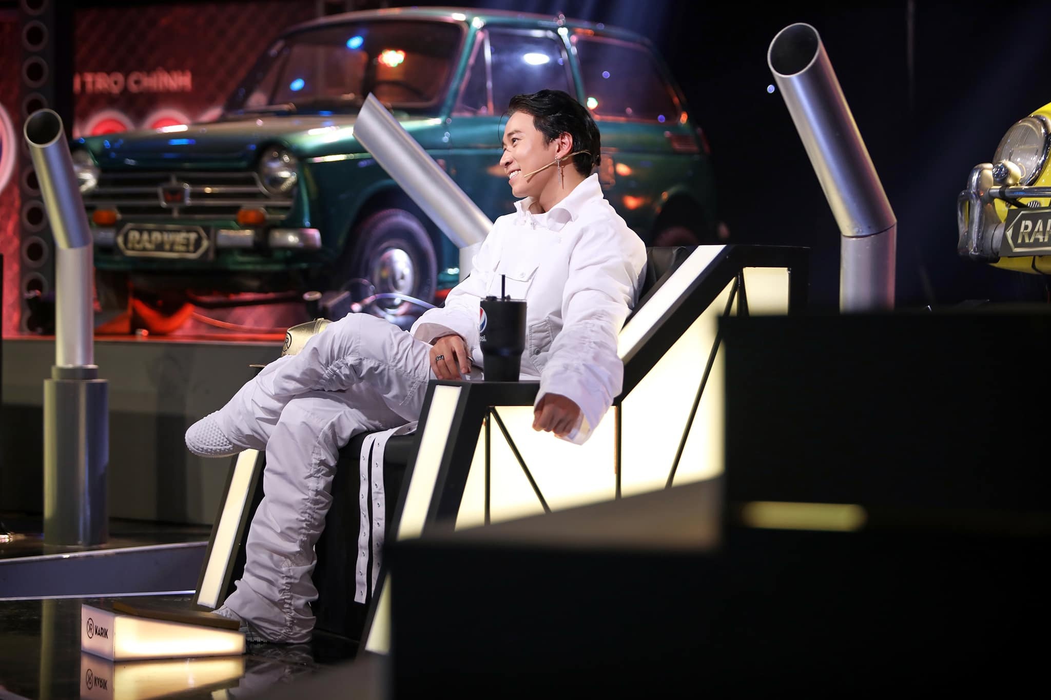 thoi trang cua huan luyen vien rap viet anh 22