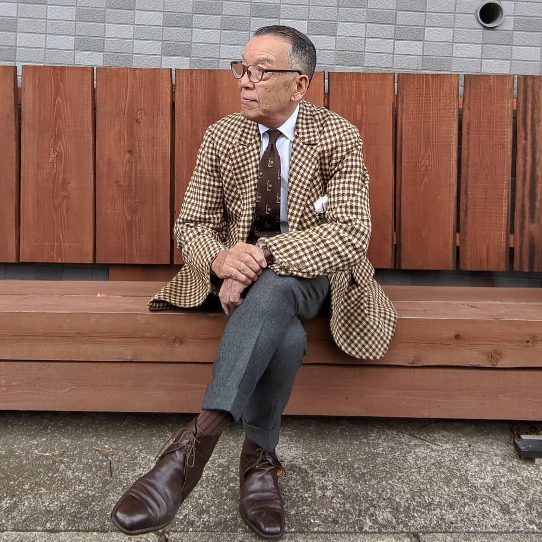 cụ ông 76 tuổi mặc suit đẹp ảnh 3 cu ong 76 tuoi mac suit dep anh 3