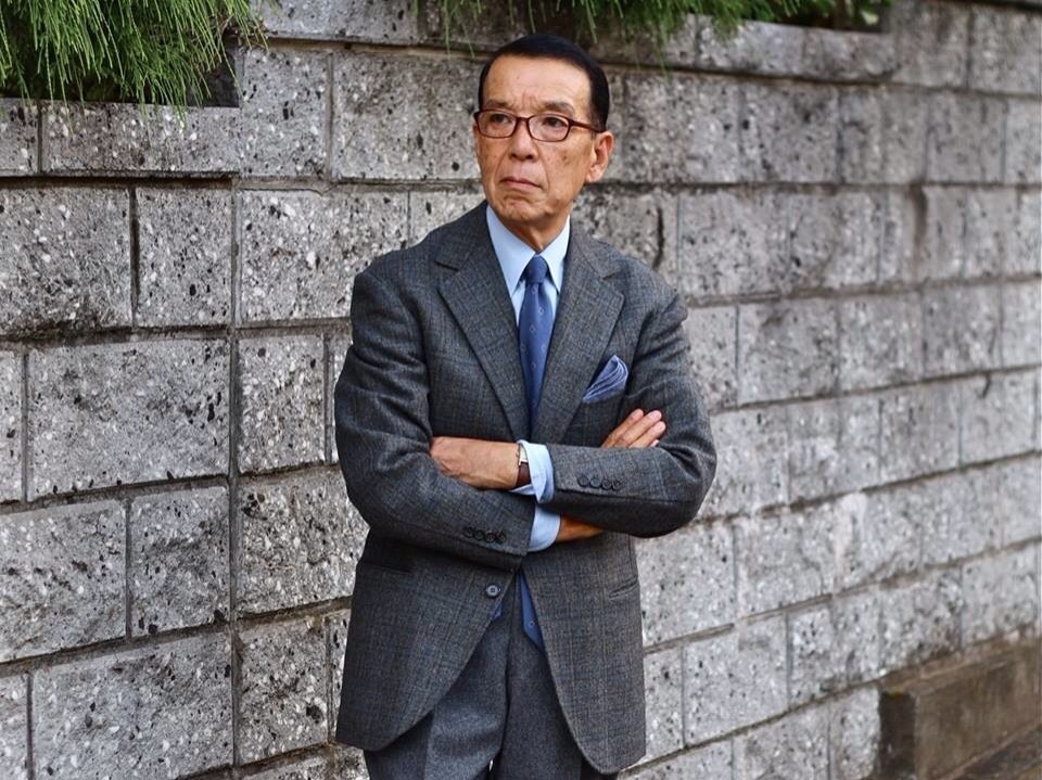 cu ong 76 tuoi mac suit dep anh 5