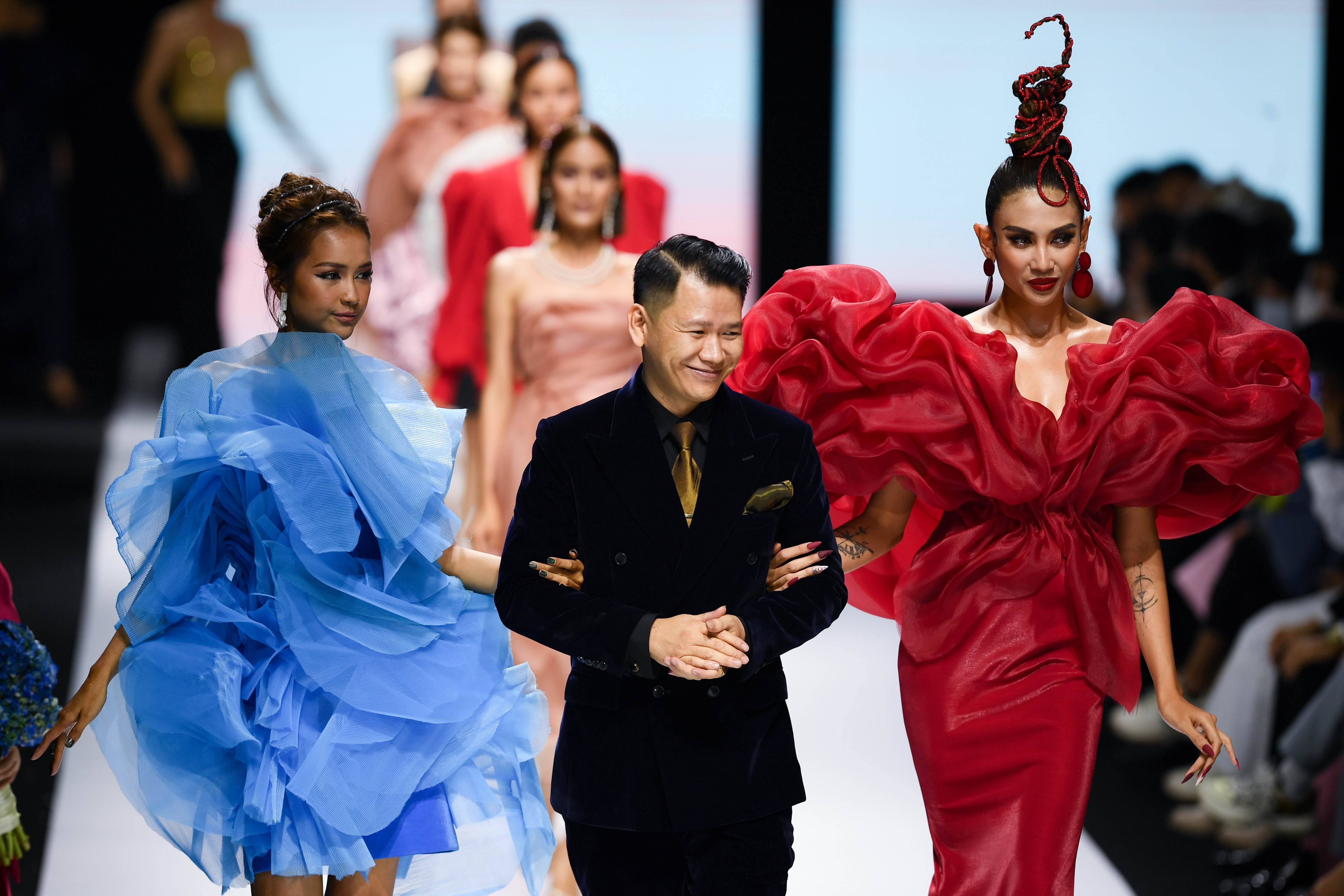 Aquafina Tuan le Thoi trang Quoc te Viet Nam 2020 anh 1