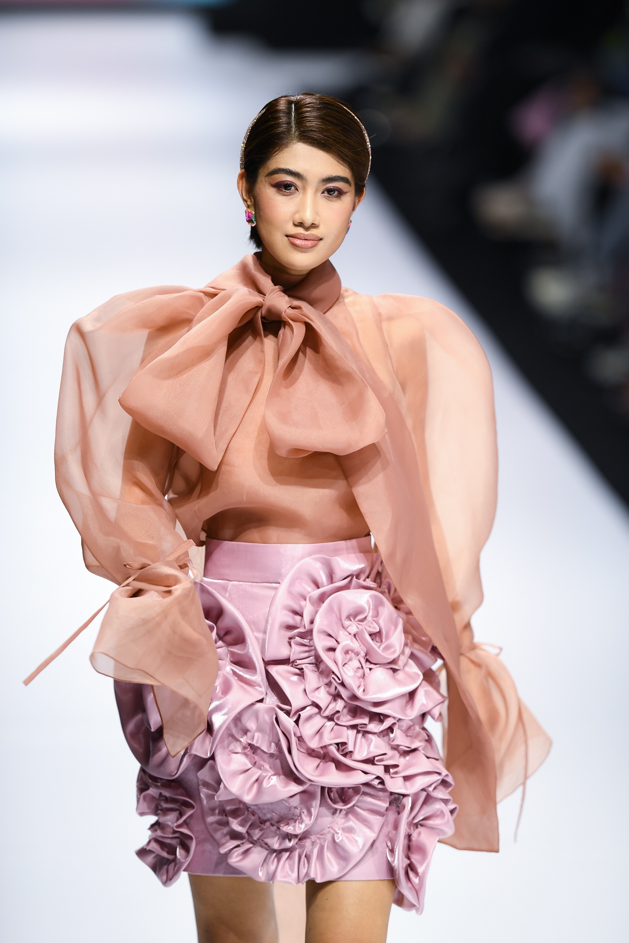 Aquafina Tuan le Thoi trang Quoc te Viet Nam 2020 anh 6