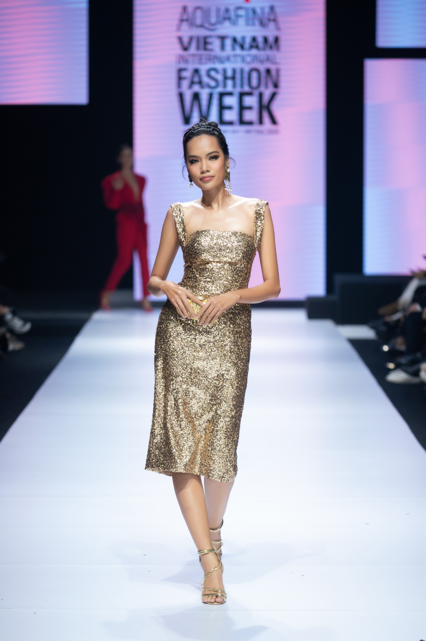 Aquafina Tuan le Thoi trang Quoc te Viet Nam 2020 anh 18