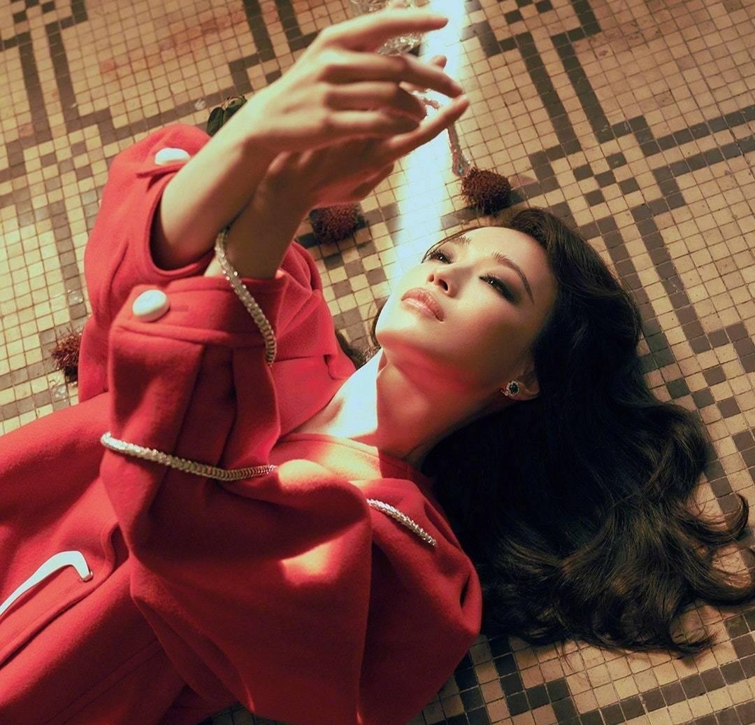 hình tạp chí của thư kỳ ảnh 5 hinh tap chi cua thu ky anh 5