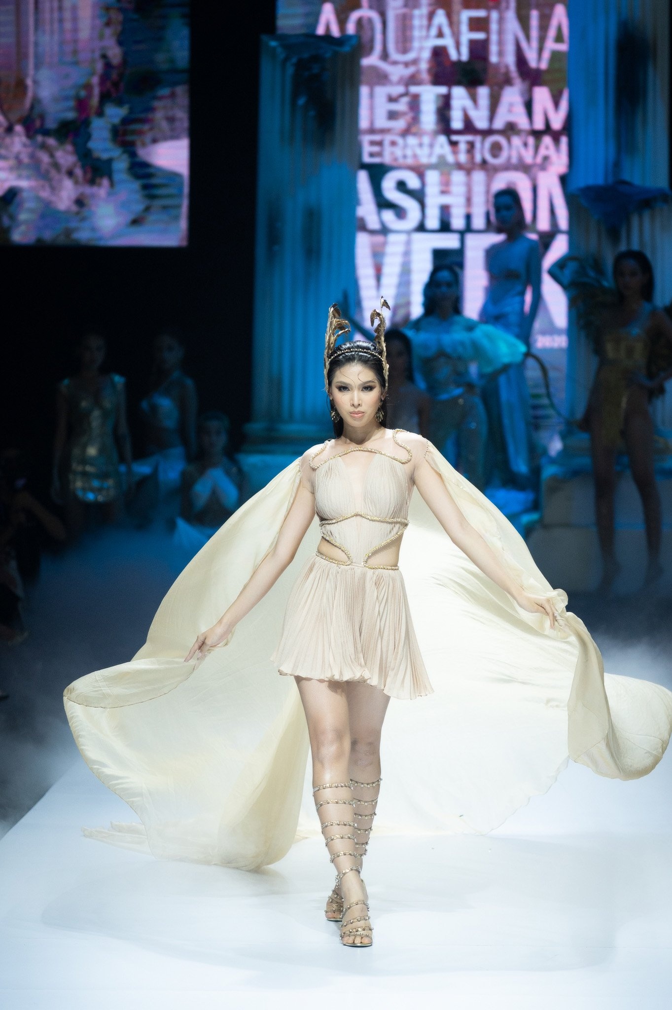 aquafina tuần lễ thời trang quốc tế việt nam ảnh 4 aquafina tuan le thoi trang quoc te viet nam anh 4