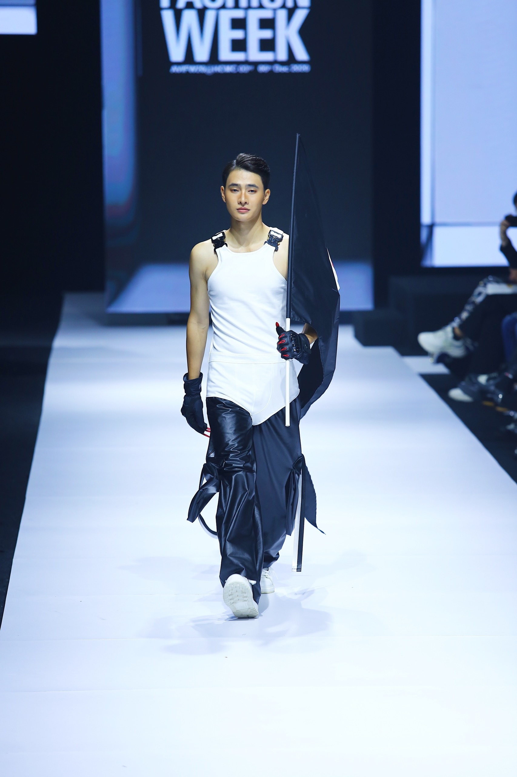 Aquafina Tuần lễ Thời trang Quốc tế Việt Nam ảnh 24 Aquafina Tuan le Thoi trang Quoc te Viet Nam anh 24