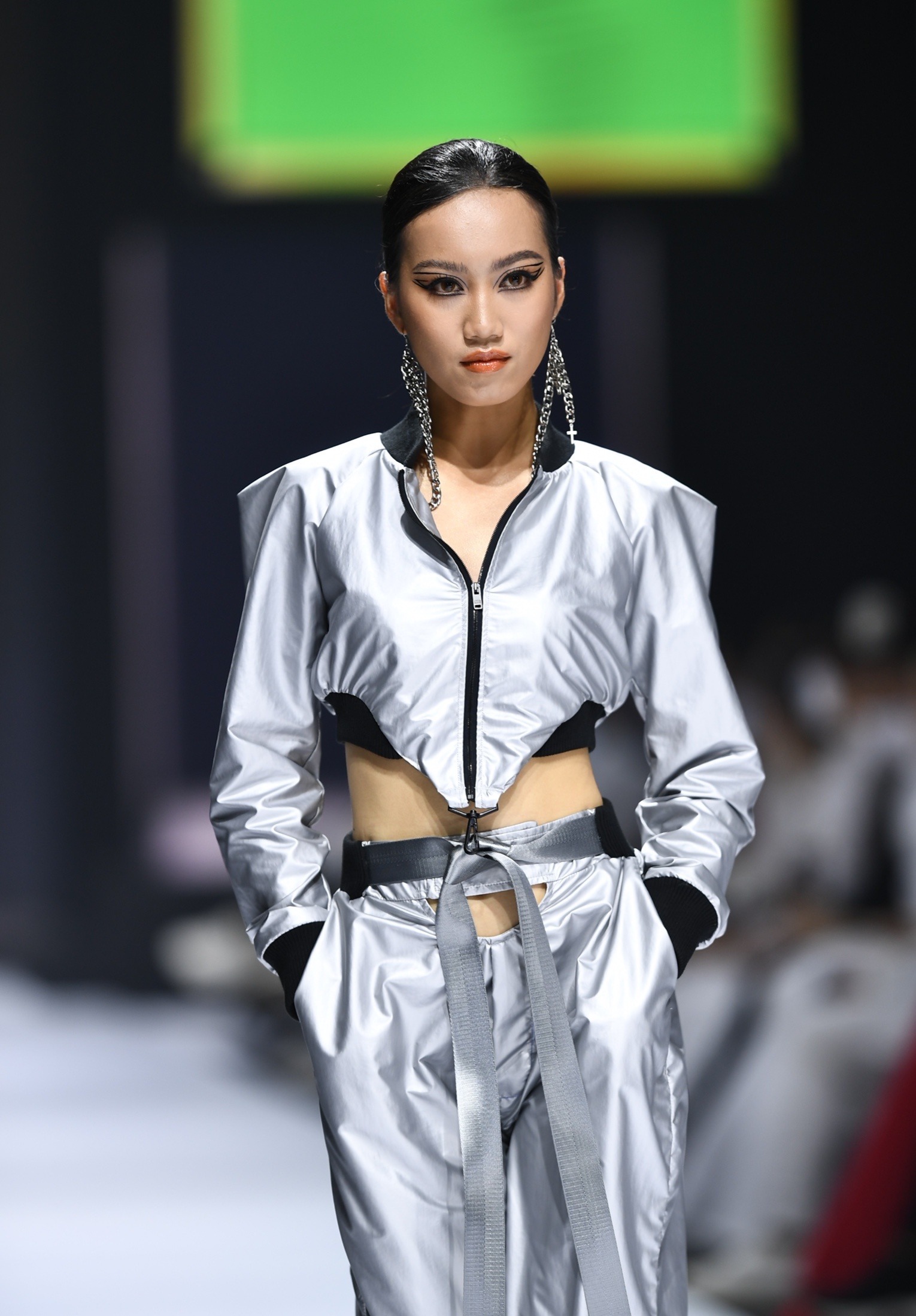 Aquafina Tuần lễ Thời trang Quốc tế Việt Nam ảnh 14 Aquafina Tuan le Thoi trang Quoc te Viet Nam anh 14