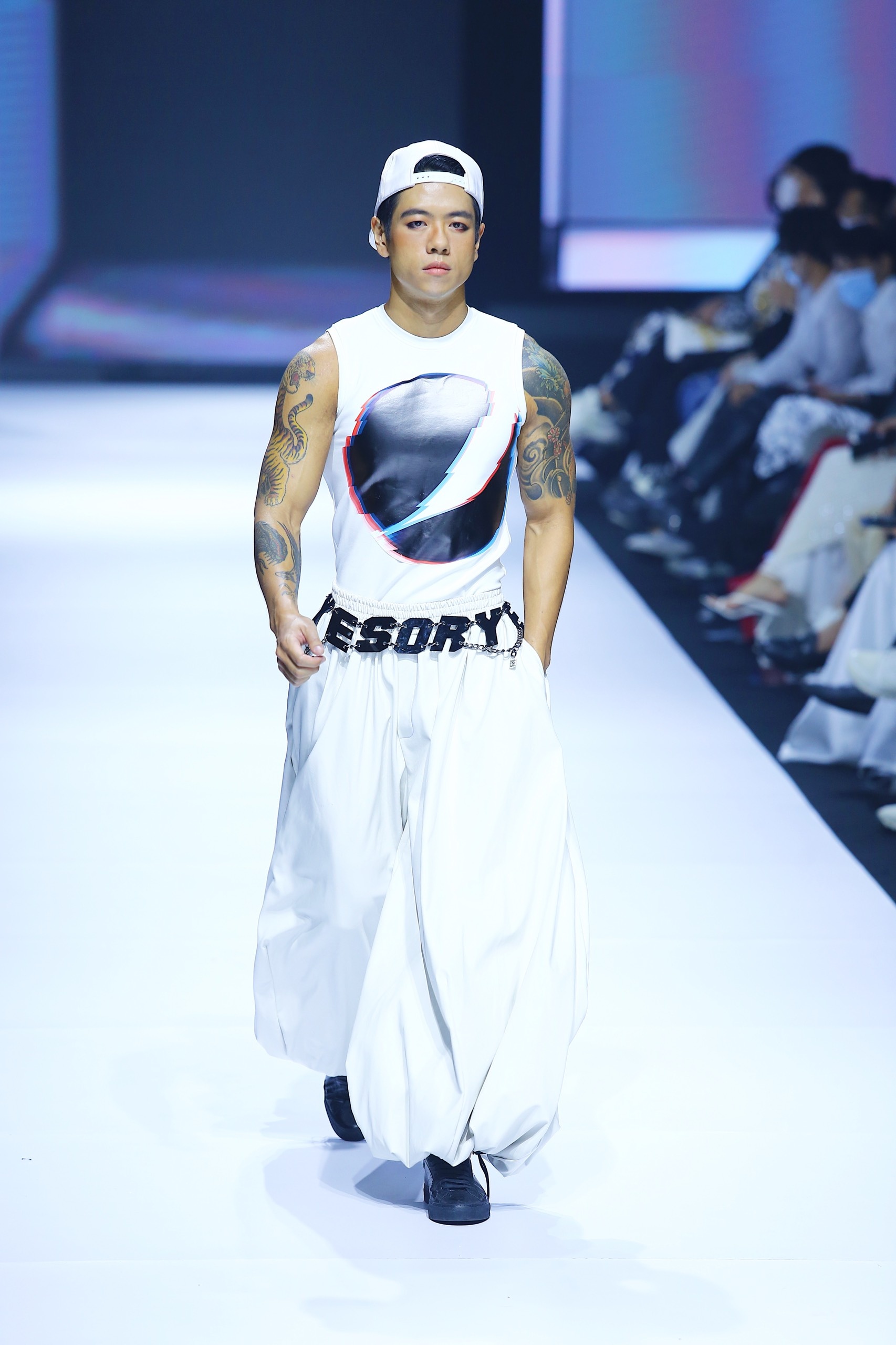 Aquafina Tuần lễ Thời trang Quốc tế Việt Nam ảnh 22 Aquafina Tuan le Thoi trang Quoc te Viet Nam anh 22