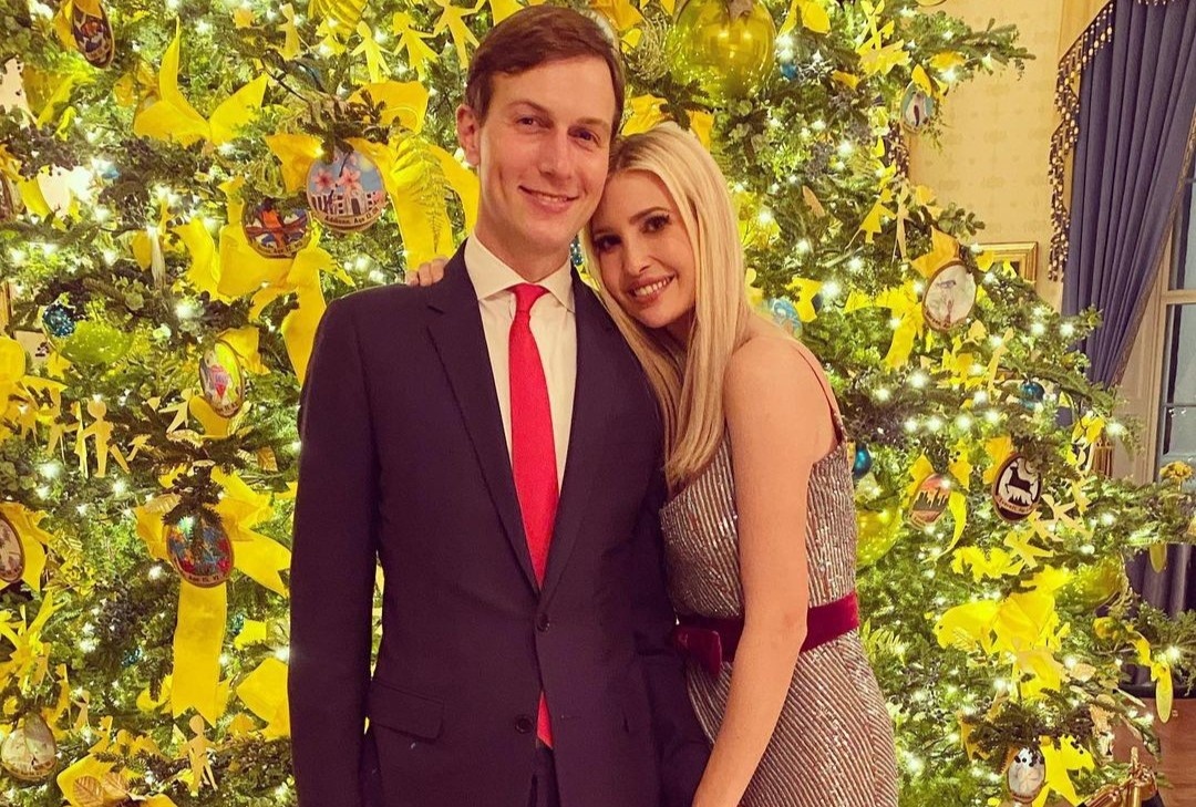 Ivanka Trump mac lai mau vay tri gia 2.750 USD hinh anh