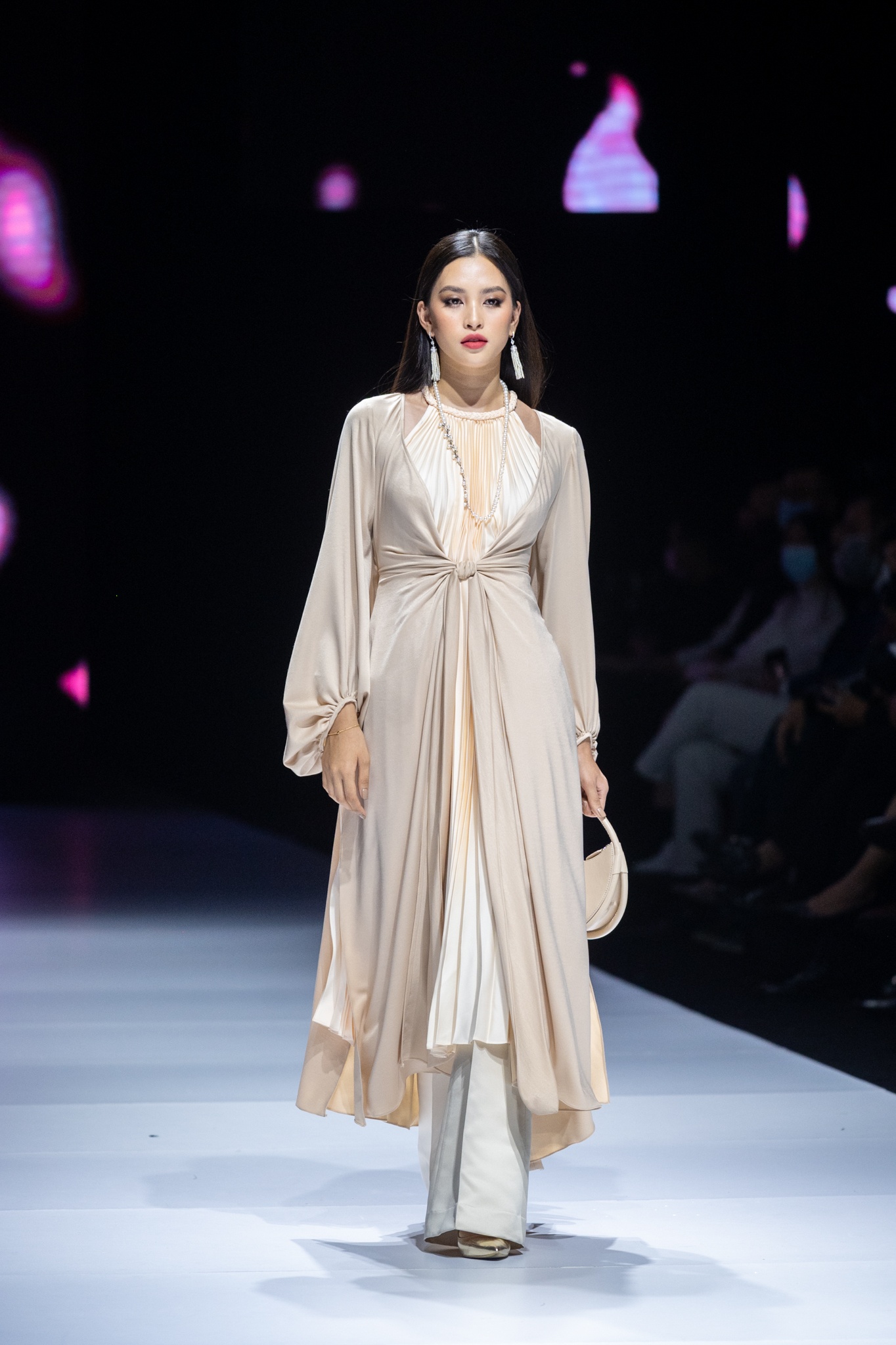 Adrian Anh Tuấn ảnh 4 Adrian Anh Tuan anh 4