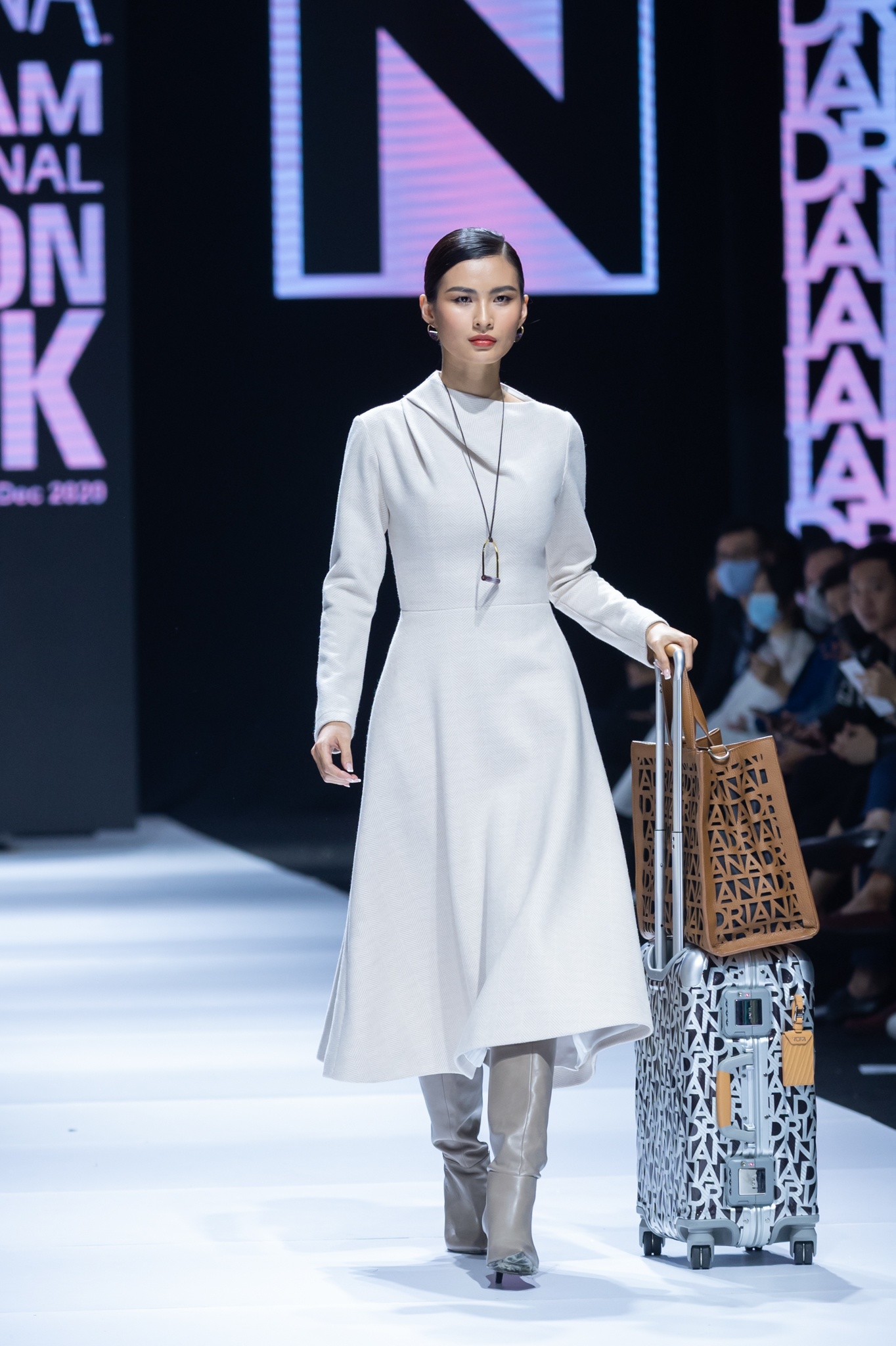 Adrian Anh Tuấn ảnh 5 Adrian Anh Tuan anh 5