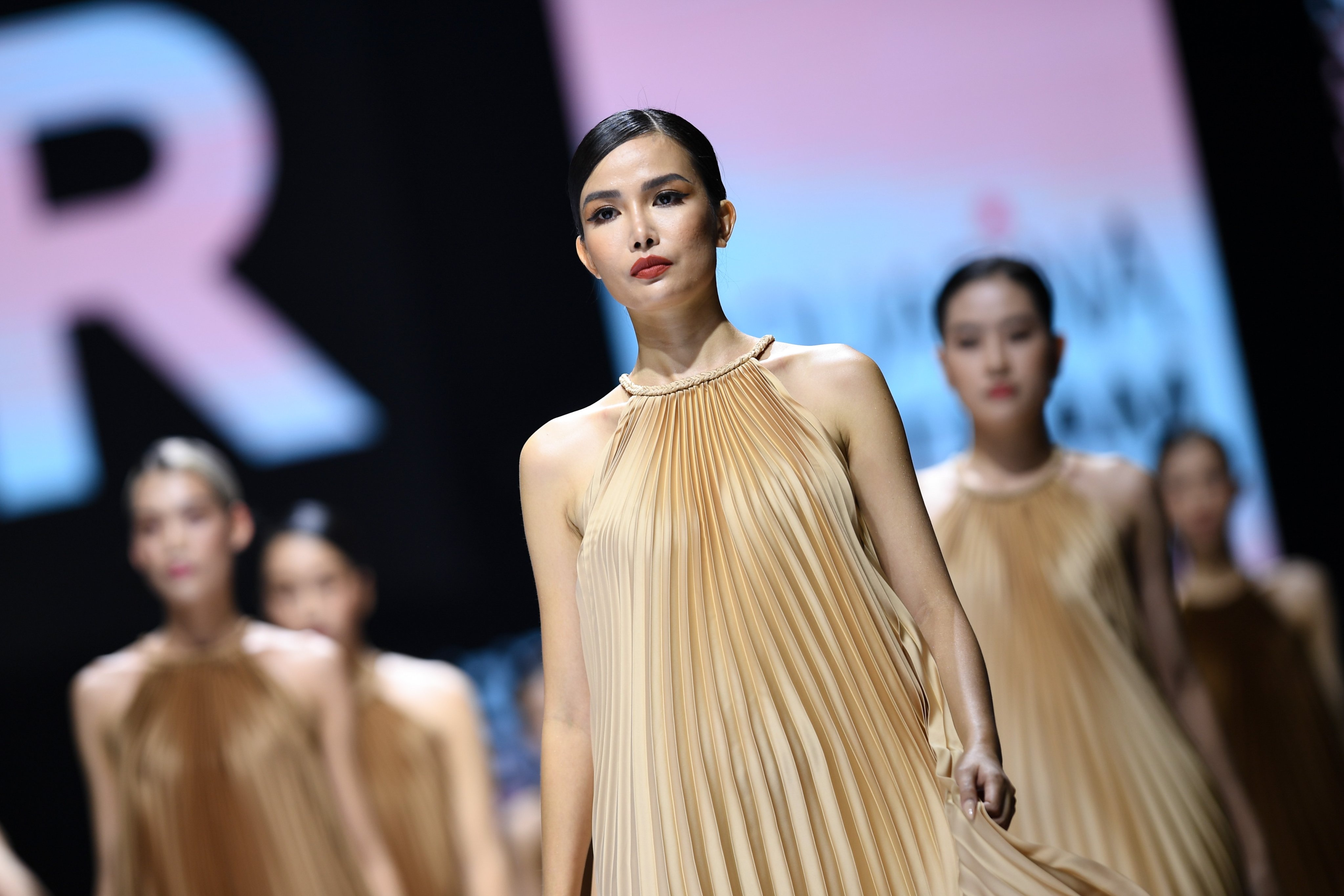 Adrian Anh Tuấn ảnh 1 Adrian Anh Tuan anh 1