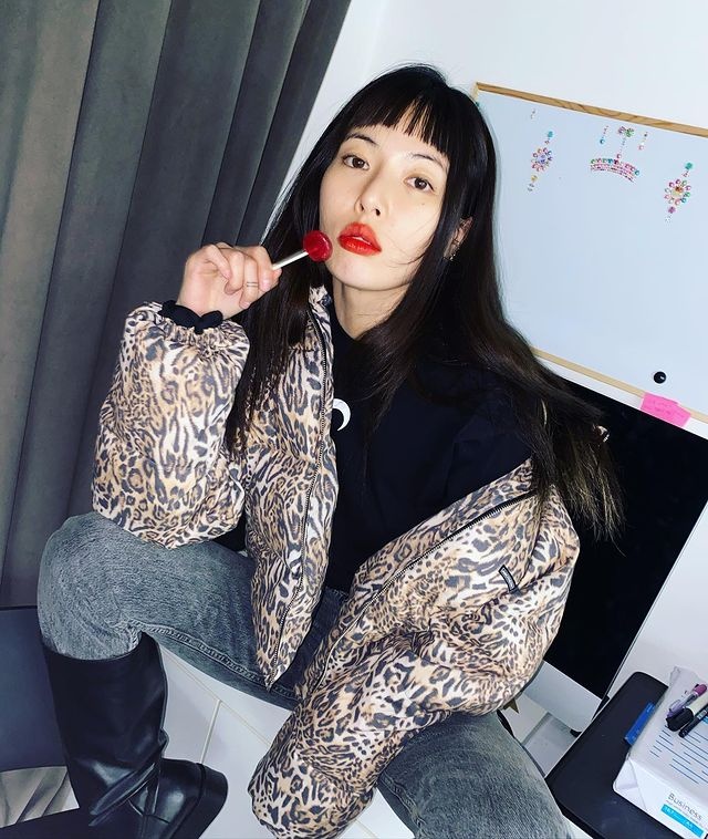 hyuna gay tranh cai vi mac do doi anh 4