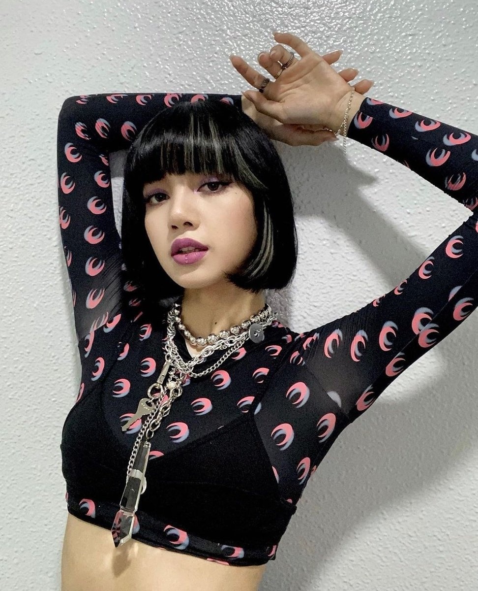 hyuna gay tranh cai vi mac do doi anh 7