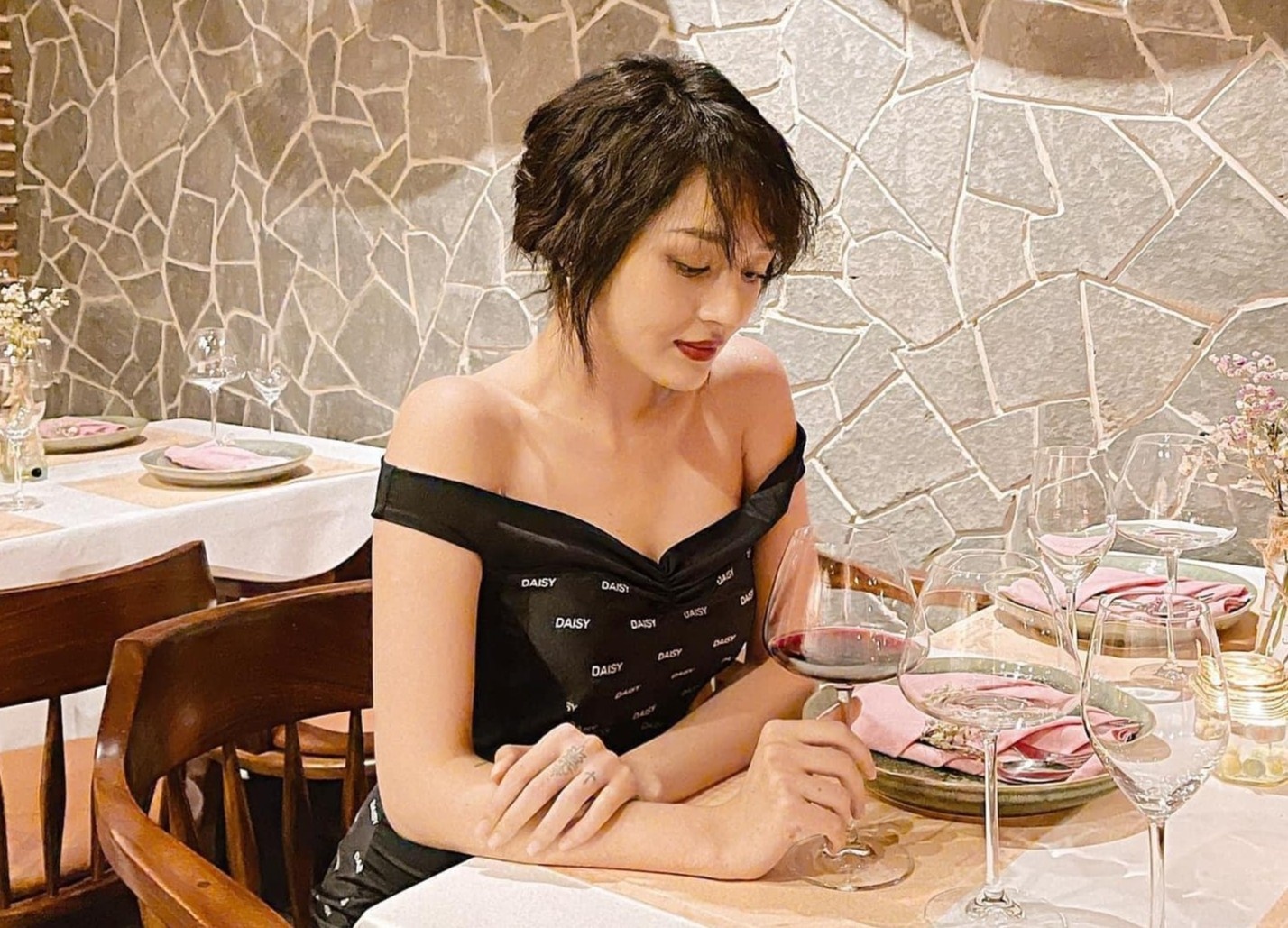 Gu an mac sanh dieu cua Bao Anh va dan nghe si nu hinh anh