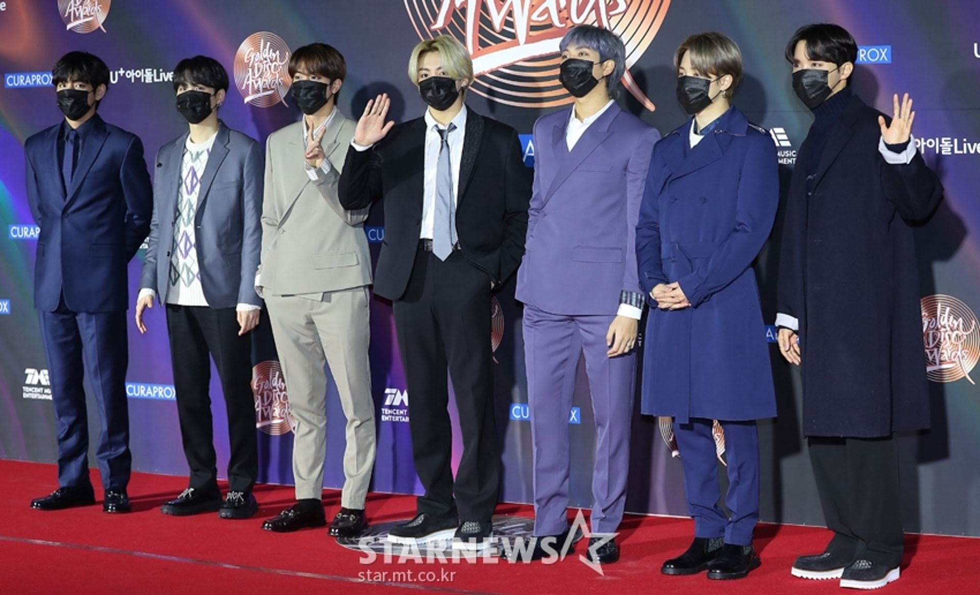 than tuong bi chi trich khi mac hang hieu anh 2