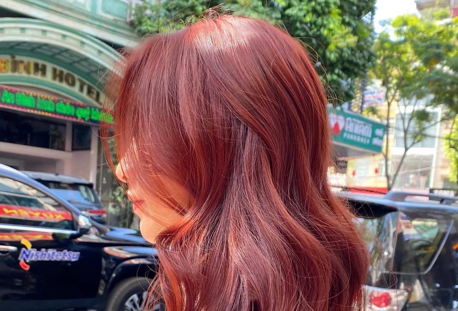 Cac co gai thich nhuom toc mau gi dip Tet? hinh anh