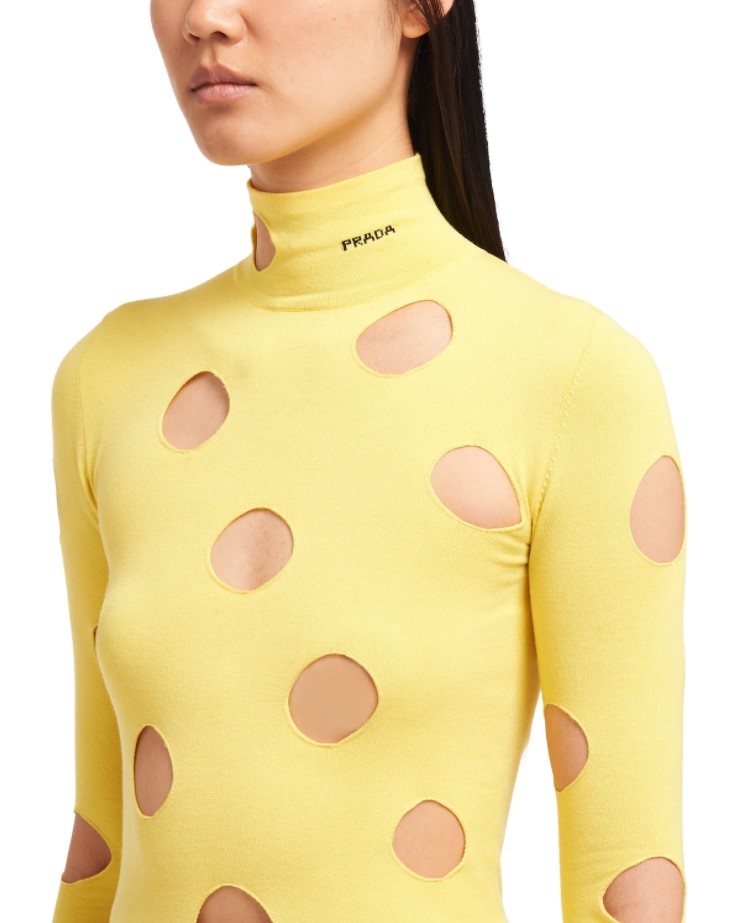 prada ban ao thung lo voi gia hon 1.000 usd anh 3