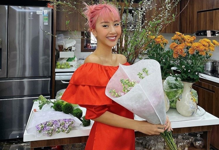 Quynh Anh Shyn, Vo Hoang Yen chuc Tet doc gia Zing hinh anh