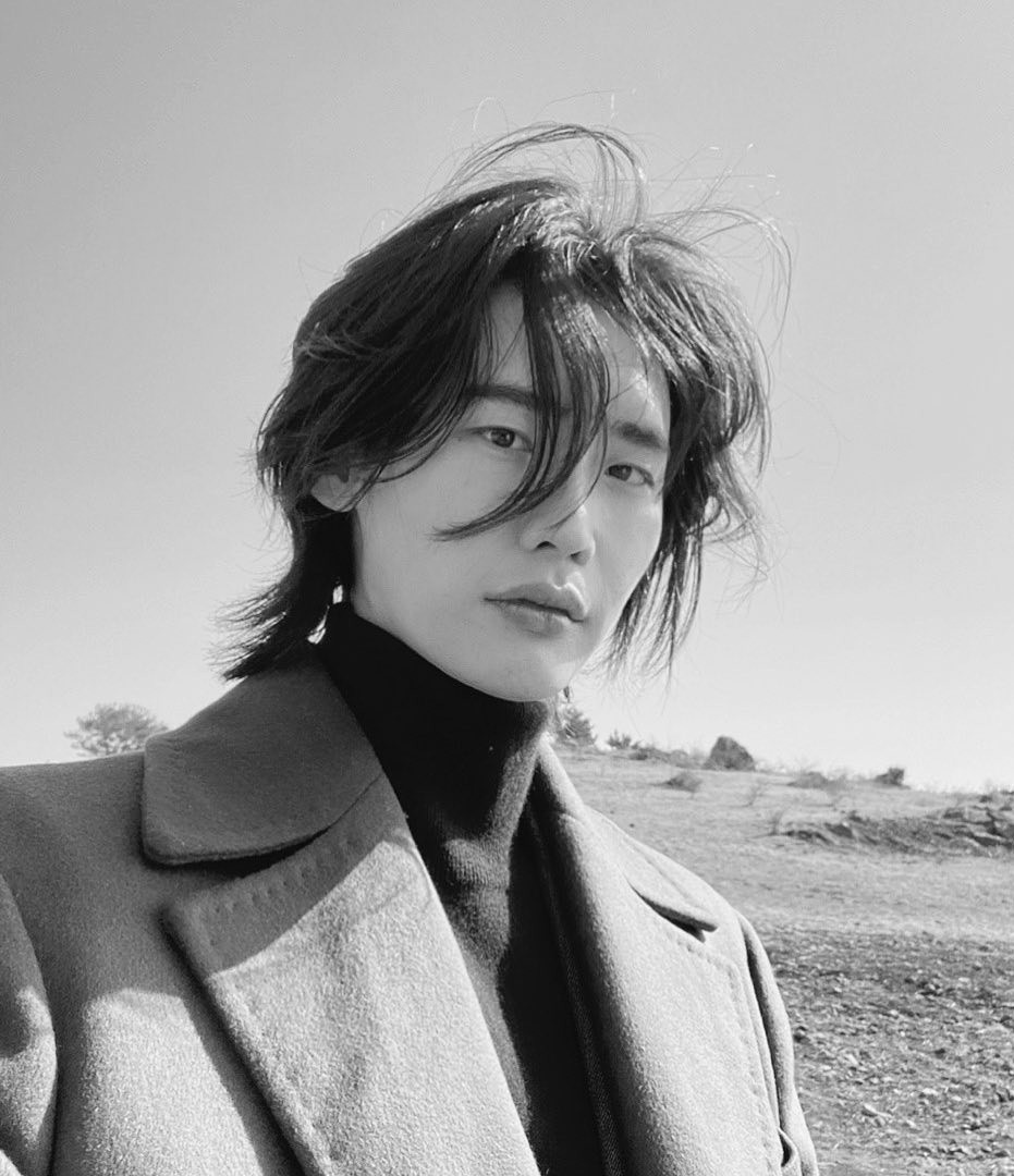 vẻ ngoài nữ tính của Lee Jong Suk ảnh 11 ve ngoai nu tinh cua Lee Jong Suk anh 11