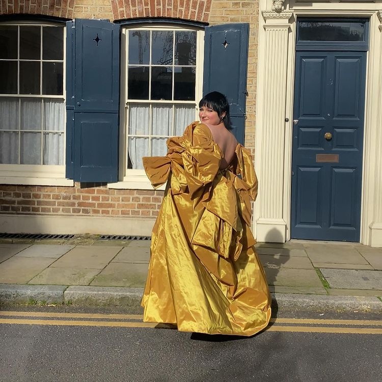 nu sinh mac do ngoai co anh 3