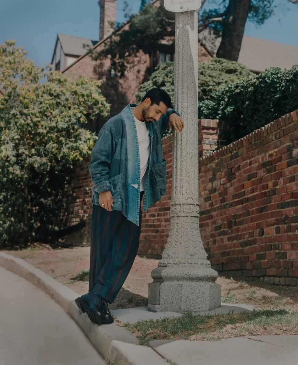 gu thời trang của Riz Ahmed ảnh 3 gu thoi trang cua Riz Ahmed anh 3